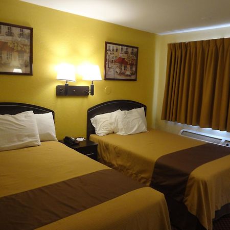 Americas Best Value Inn - Goldsboro Exterior photo